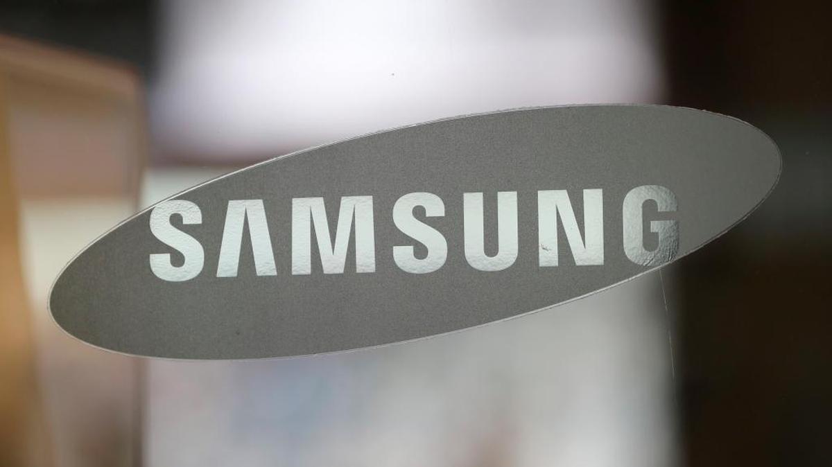 Una agencia de protección al consumidor anunció hoy la retirada del mercado de Estados Unidos de 2.8 millones de lavadoras de la marca Samsung por lo que aparenta ser un defecto de fabricación.