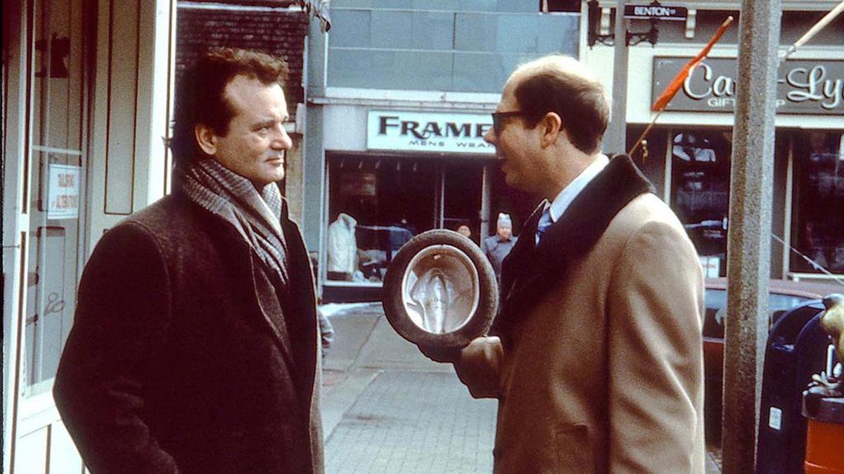 Una escena de la película “Groundhog’s Day” con los actores Bill Murray, izquierda, y Phil Connors.
