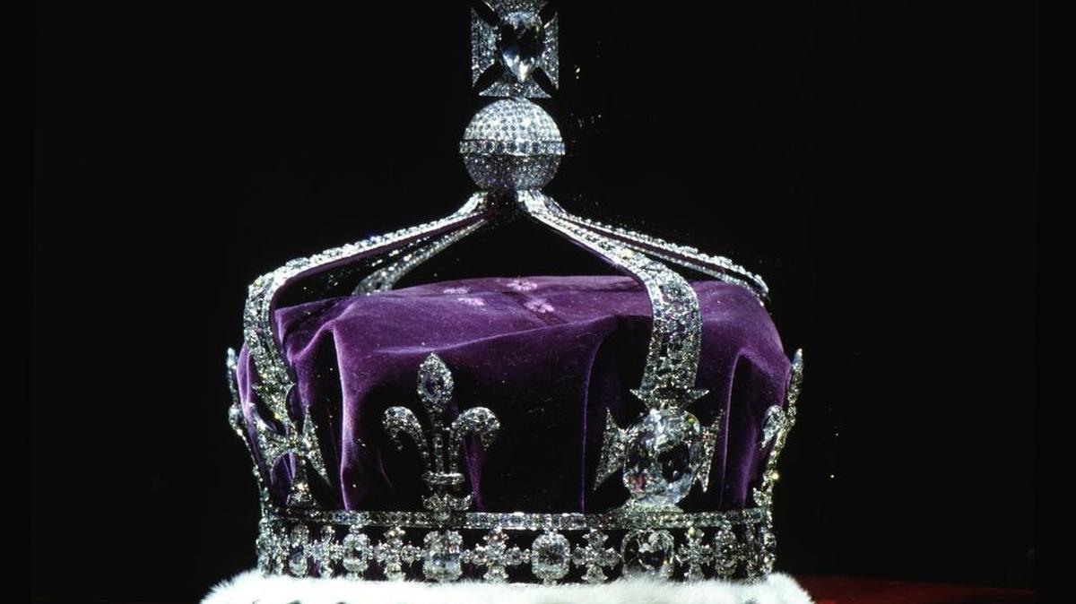 Montado sobre la corona de platino del Imperio Británico, el fabuloso Koh-i-Noor es hoy fuente de discordias.