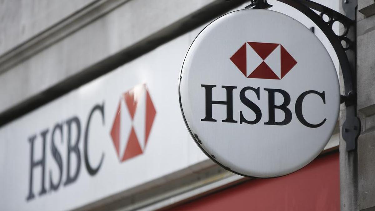 Logo del banco HSBC en una sucursal en Londres.