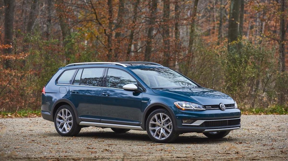 El Volkswagen Alltrack llega al segmento de atractivo estilo de vida deportivo que requiere de autos ntrando en el segmento del acogedor estilo de vida activo y deportivo.