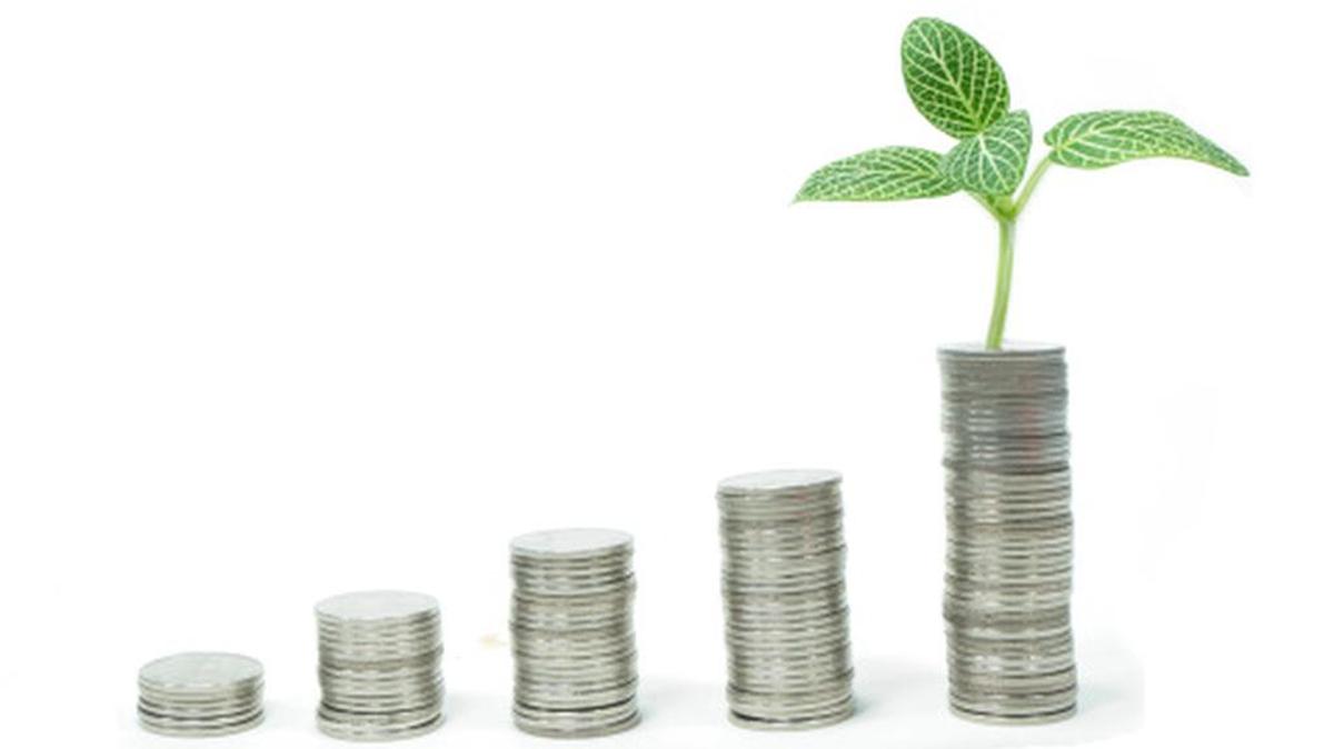 
Las finanzas personales atemorizan a mucha gente. Sin embargo, el dinero puede traerle felicidad, permitirle hacer las cosas que lo apasionan durante la adultez temprana y vivir la vida de sus sueños. Es hora de evaluar cómo usar su dinero para forjar seguridad y confianza.

