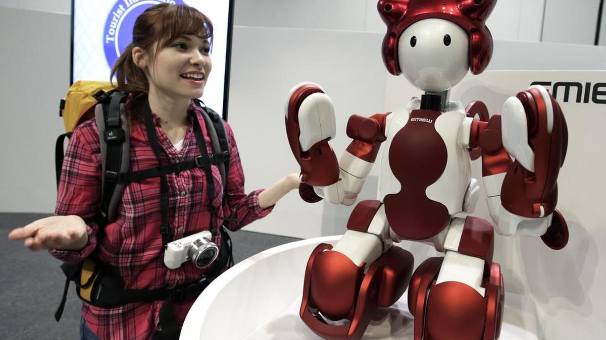 La creación de fuentes alternas de desarrollo nos encamina hoy hacia un mundo de tecnologías en función de ampliar y transformar la actividad humana.