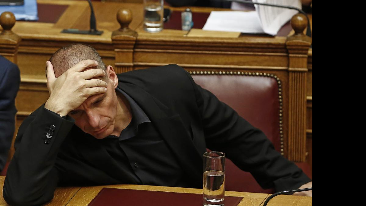 
Yanis Varoufakis, el ministro de Finanzas de Grecia, durante una sesión en el Parlamento a principios de junio.
