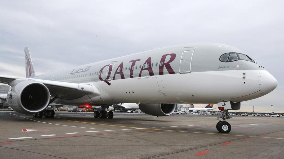 La compañía pública Qatar Airways se propone comprar el 10% del capital de American Airlines en momentos en que Doha está en el centro de una crisis diplomática en el Golfo Pérsico.