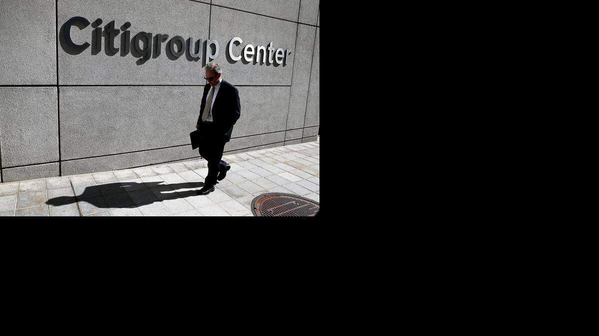 
Tras anunciar el acuerdo, las acciones de Citigroup avanzaban el martes un 0.71 % en la Bolsa de Nueva York (NYSE), donde se han depreciado un 0.48 % desde que comenzó el año

