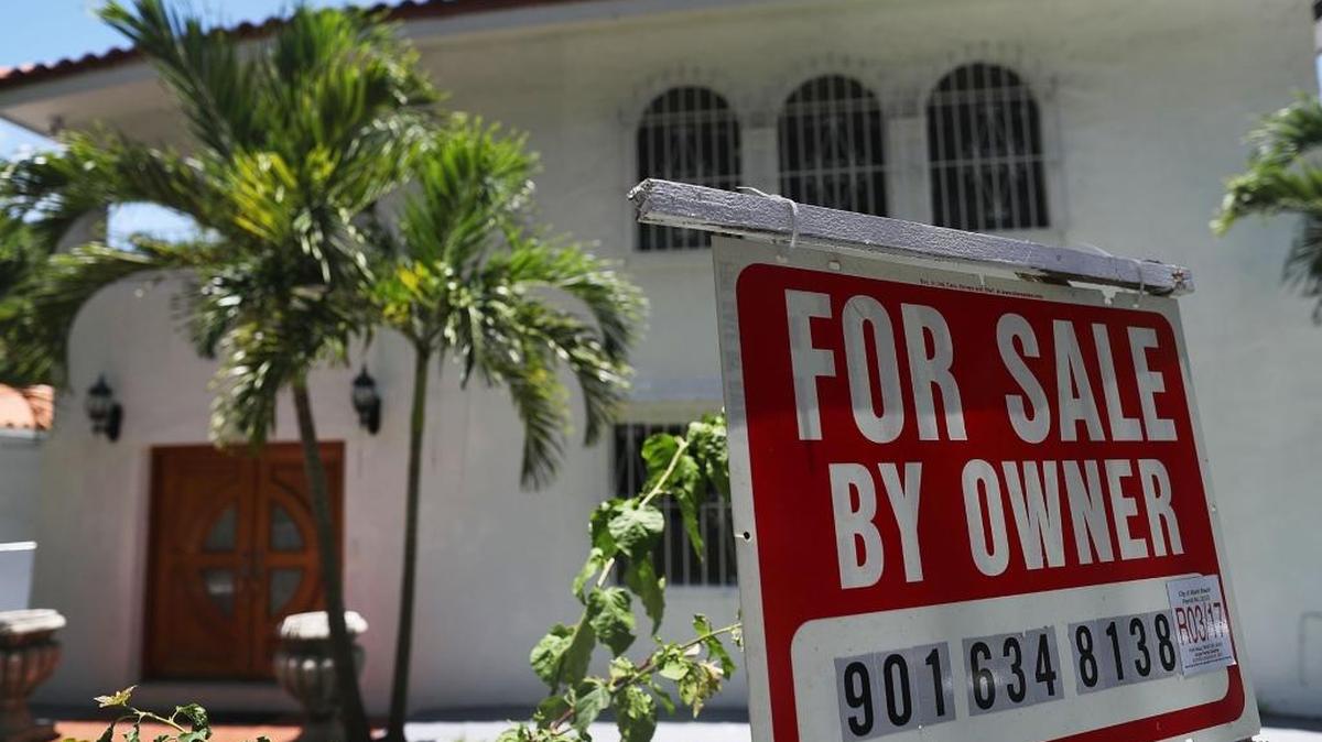 Una creciente cantidad de gente ha quedado condenada a alquilar: la subida de los costos, los salarios estancados y precios cada vez más altos hacen que les resulte casi imposible adquirir una vivienda propia.