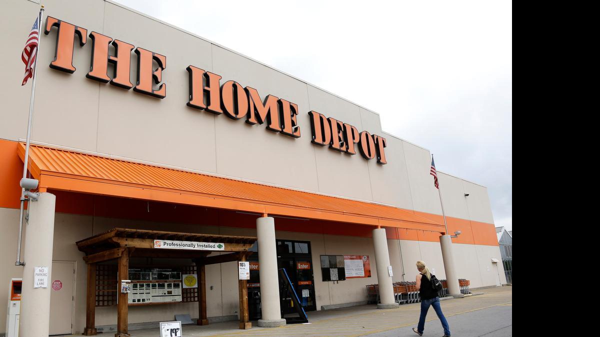 
Home Depot espera cerrar este año con un aumento de sus ventas de entre el 4.2 y el 4.8 % y con un beneficio neto anual por acción de entre $5.24 y $5.27 dólares.
