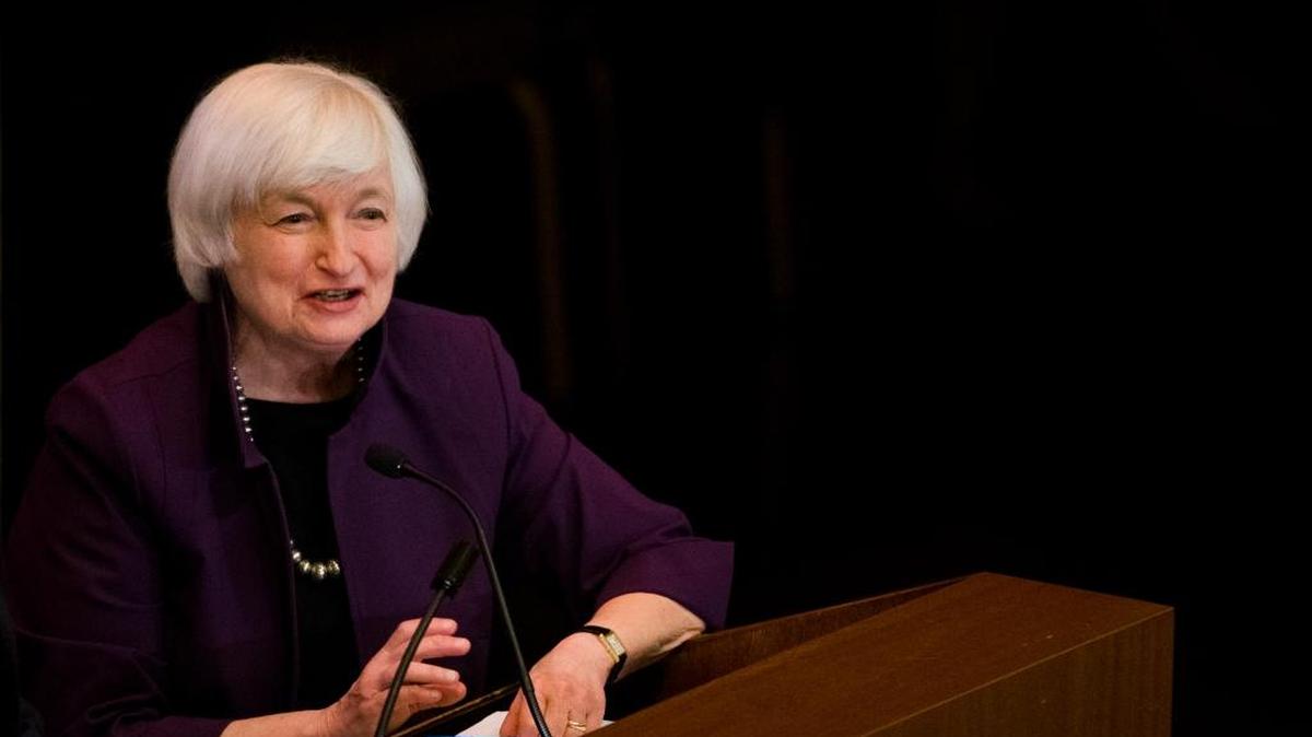 La presidenta de la Reserva Federal, Janet Yellen, habla en un evento en Filadelfia, a inicios de junio. Yellen, la pasada semana, ofreció una visión mesurada de las perspectivas económicas de EEUU.
