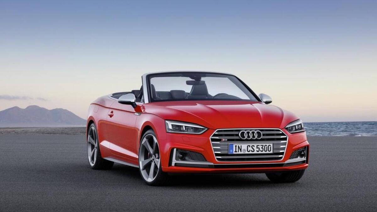 El Audi S5 Cabriolet es un convertible muy equilibrado, tanto en rendimiento como en lujo. Es un vehículo hermoso por dentro y por fuera, con controles fáciles de usar.