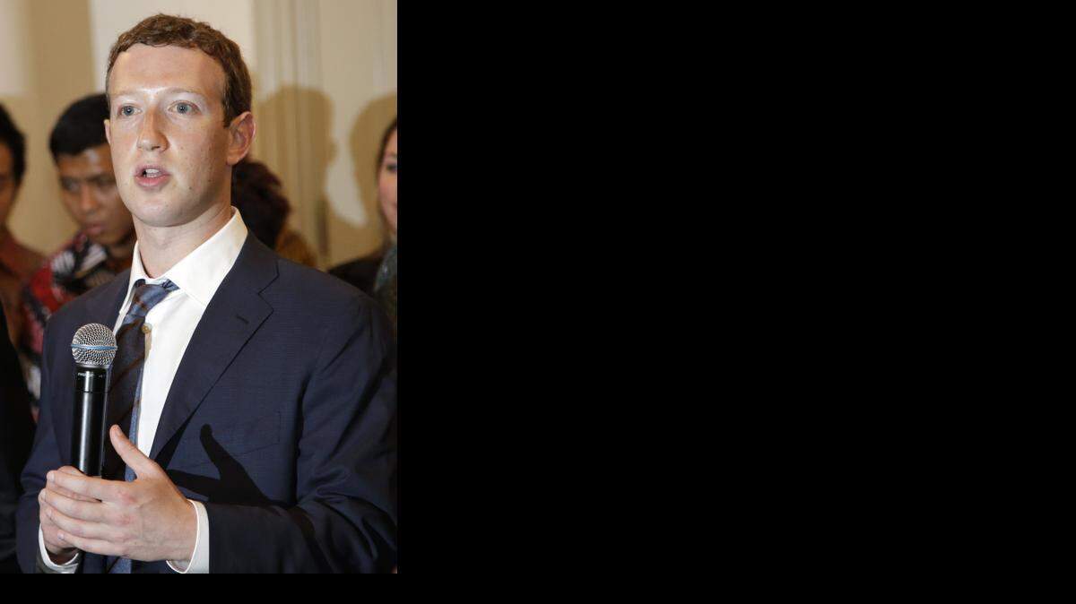 
El presidente de Facebook Mark Zuckerberg durante una conferencia de prensa en Indonesia a mediados de octubre.


