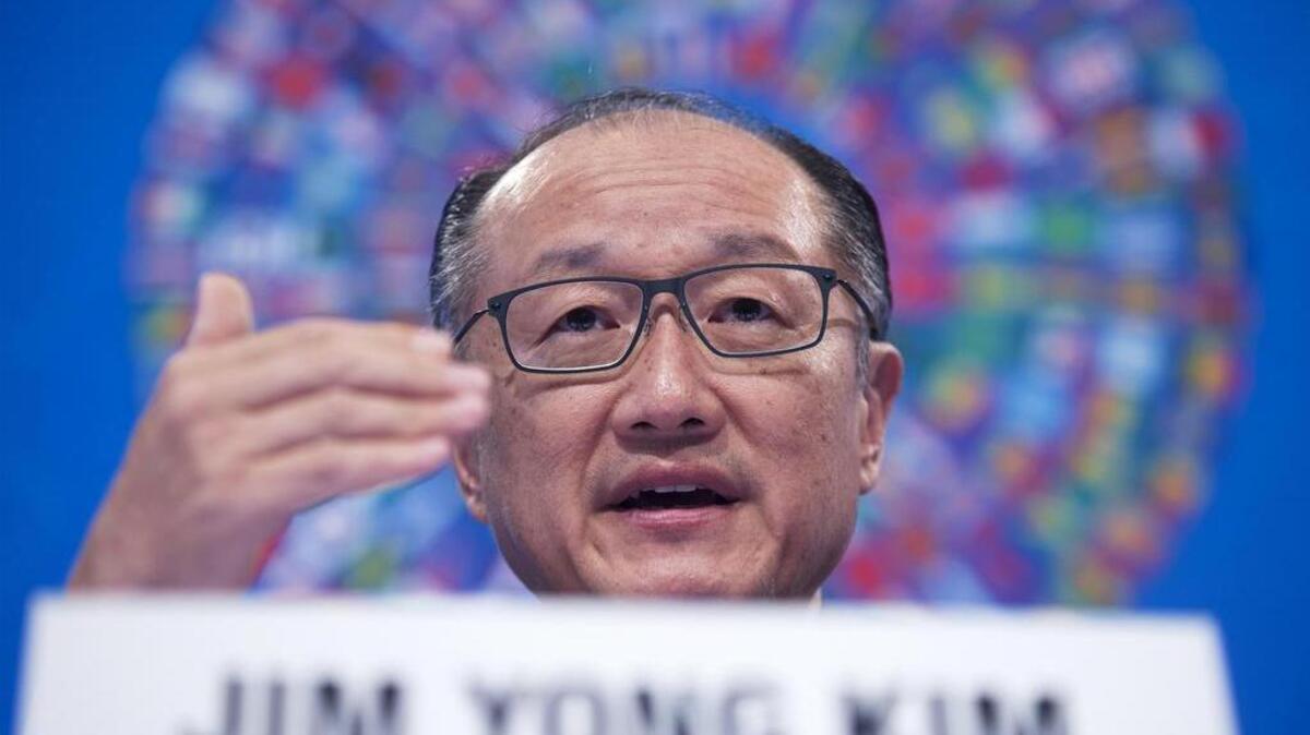 El presidente del Banco Mundial (BM), Jim Yong Kim, durante una rueda de prensa en el marco de la asamblea de primavera del Fondo Monetario Internacional (FMI) y el BM, en Washington el 20 de abril de 2017.