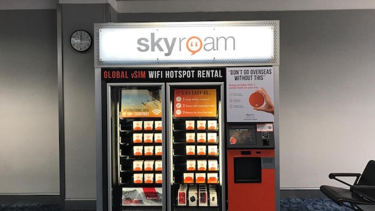 Máquina expendedora de WiFi en el Aeropuerto Internacional de Miami.