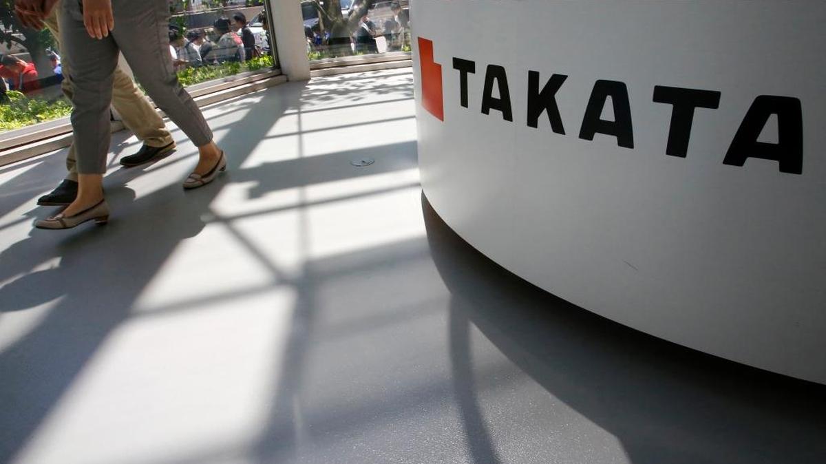 Tres ex ejecutivos de Takata fueron inculpados en Estados Unidos en la investigación sobre los airbags defectuosos, un asunto que generó el mayor llamado a revisión de la historia automotriz en el país, según documentos judiciales publicados el viernes.