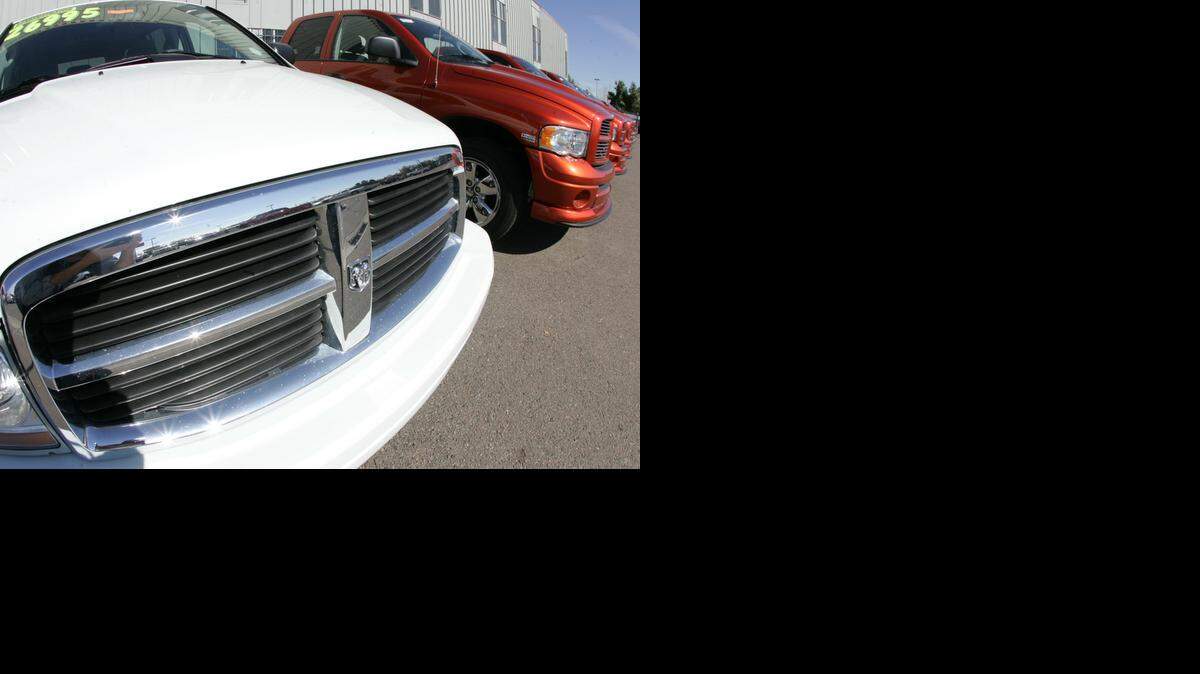 
La compañia ha llamado a reparación las camionetas Dodge Dakota, Dodge Ram 1500, 2500, 3500 y Mitsubishi Raider fabricadas entre julio del 2005 y junio del 2006, unas 55,000 de ellas en Estados Unidos
