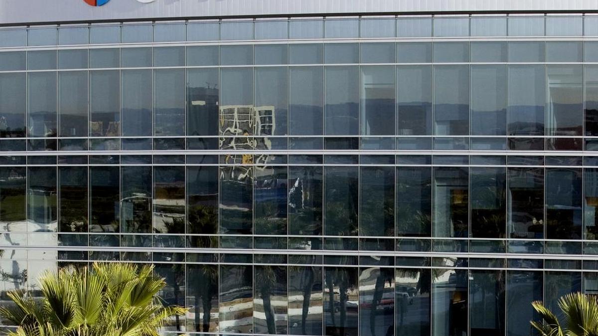 La sede Univision Communications Inc., en Los Ángeles. Esa cadena de televisión presentó el viernes una demanda contra Charter Communications.