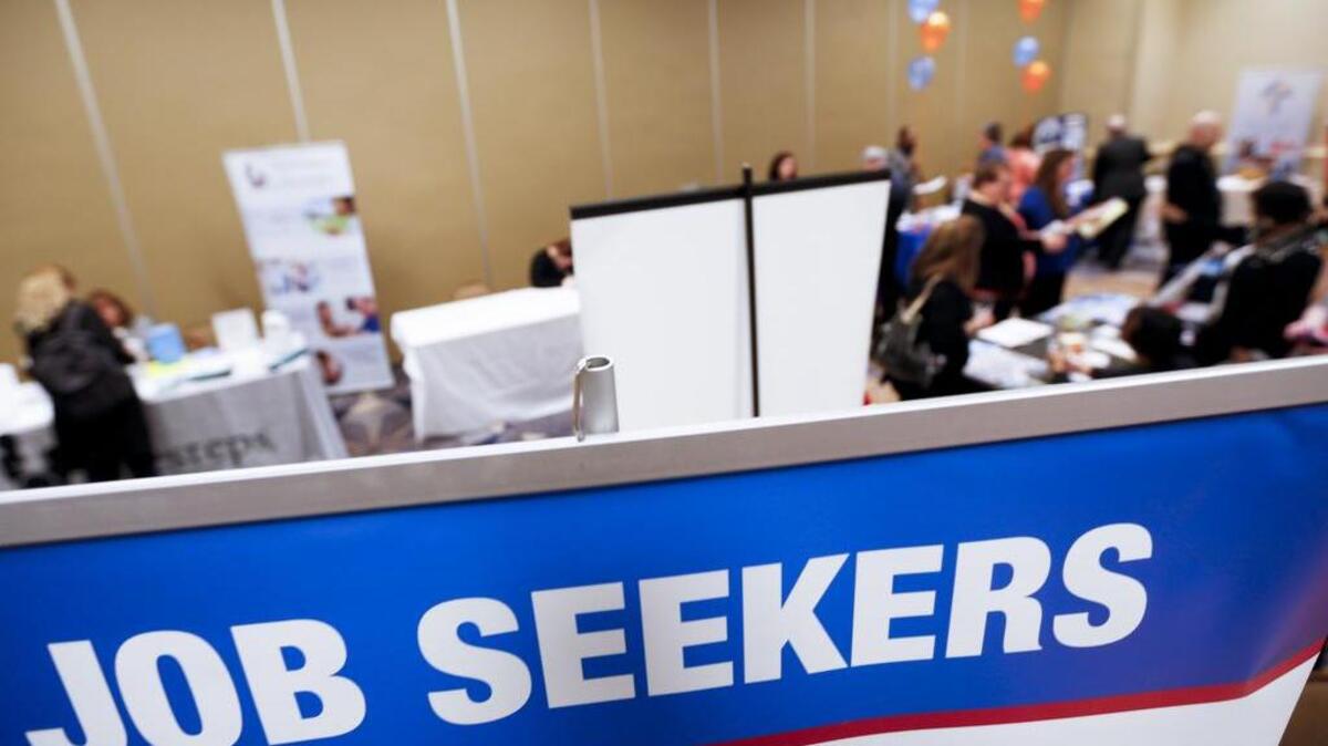 Una feria de trabajo en Pittsburgh, el 30 de marzo de 2016. La economía estadounidense creó 235,000 empleos netos, cuando los analistas preveían unos 188,000. La tasa de desempleo cayó una décima de punto y se situó en 4.7%.