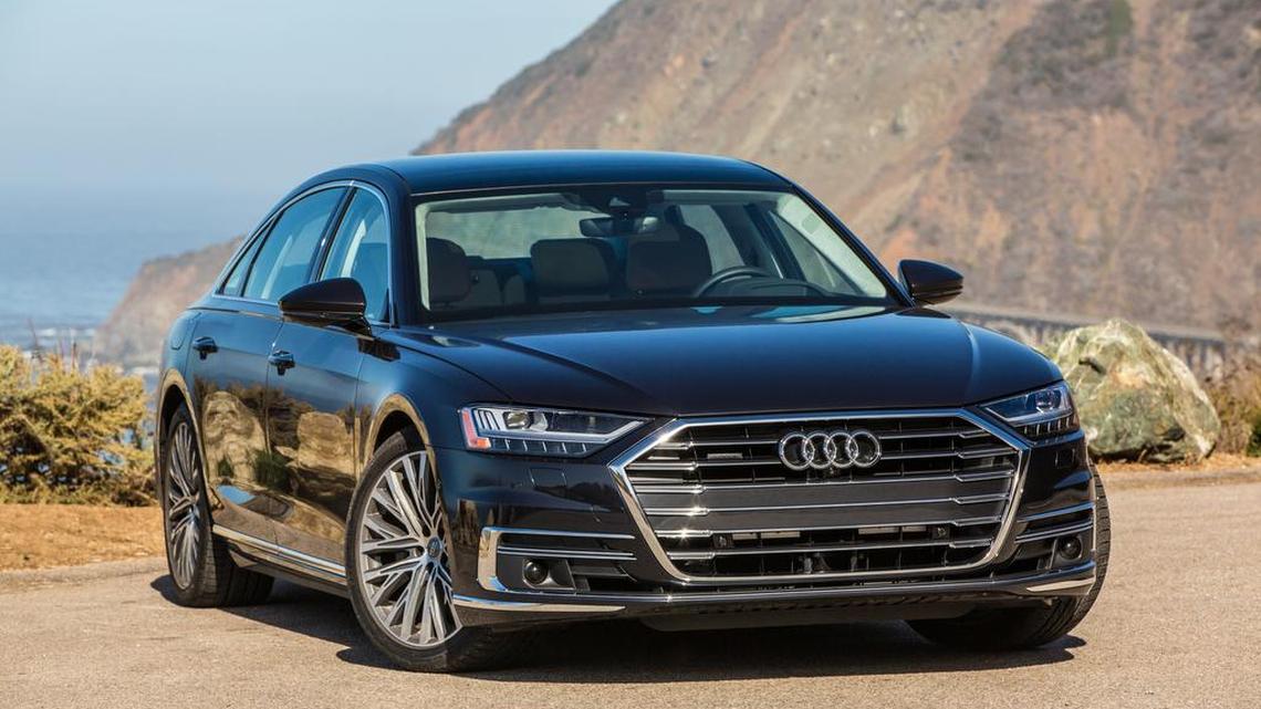 La sobriedad y elegancia del Audi A8 L Quattro hace inevirtable que llame la atención poderosamente en las calles.