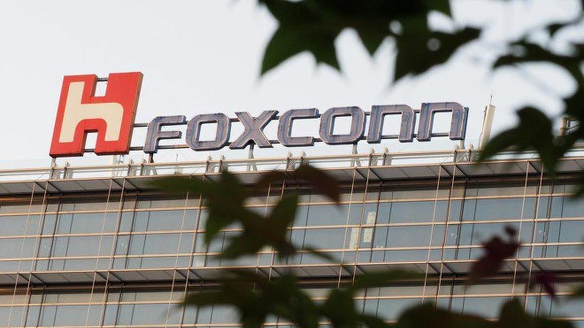 El fundador de Foxconn, Terry Gou, anunció el lanzamiento de la operación “Águila Volante”, que incluye invertir $10,000 millones en seis estados de EEUU.
