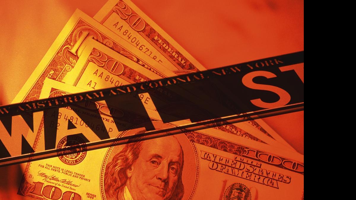 
Reducir las comisiones que le cobran por sus inversiones es la forma más segura de mejorar las rentabilidades. Los fondos que replican un índice son económicos, pero sus precios varían. Vale la pena hacer investigaciones previas y comparar precios.
