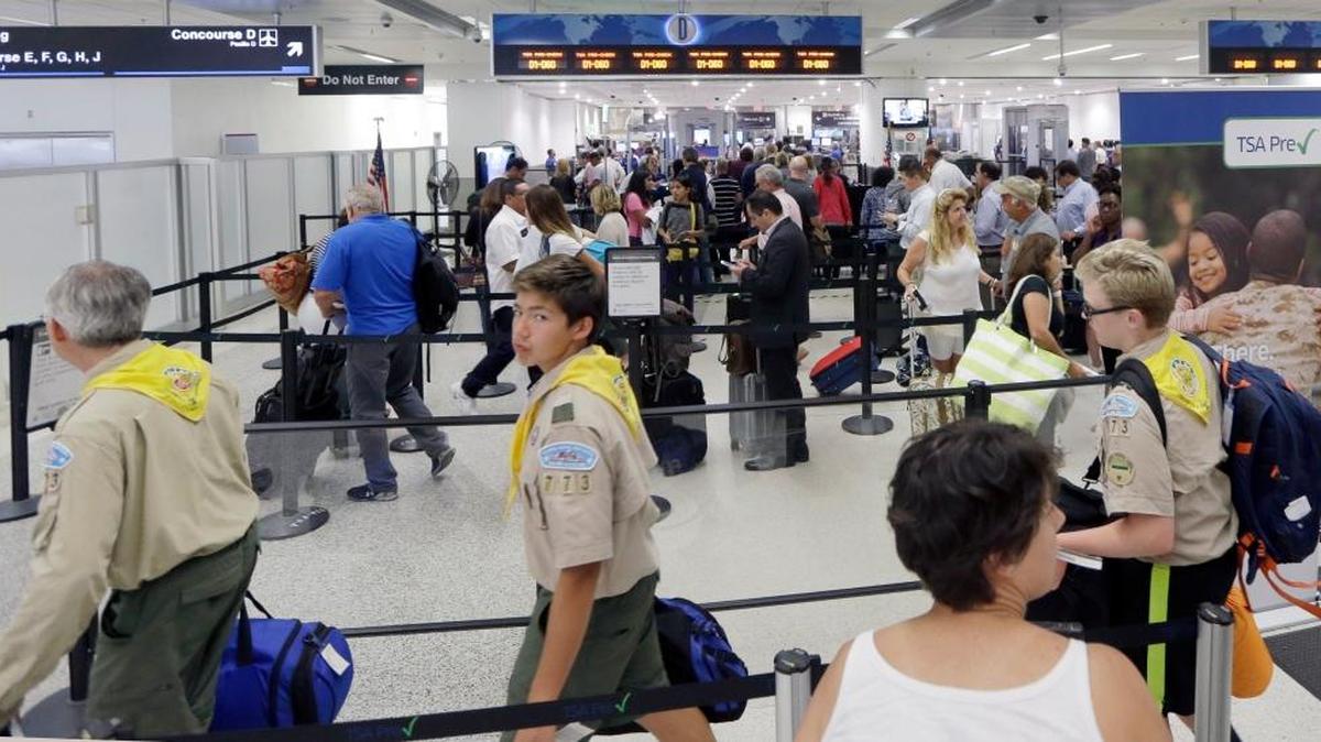 El Aeropuerto Internacional de Miami (MIA) registró un incremento del 3% de visitantes en los primeros seis meses del 2016, hasta alcanzar los 22.6 millones de viajeros, pese a las “dificultades que atraviesa la economía brasileña”,