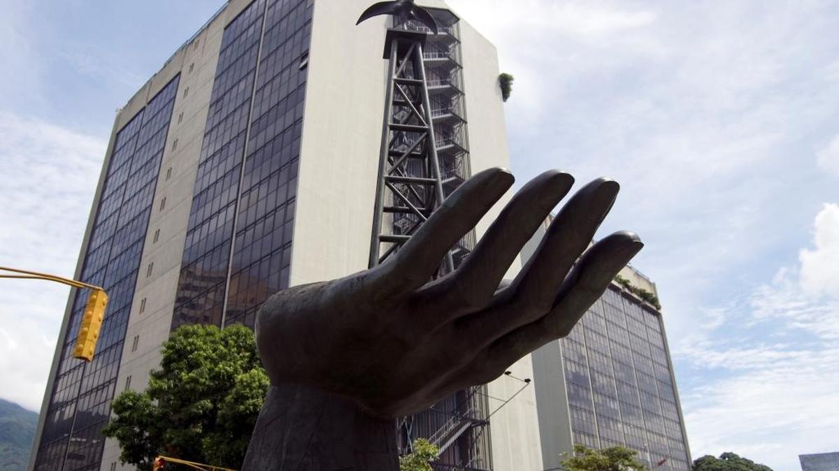 Sede la estatal petrolera venezolana PDVSA en Caracas. Esa empresa informó este miércoles que ganó un arbitraje internacional a Phillips 66, filial de la empresa estadounidense ConocoPhillips.