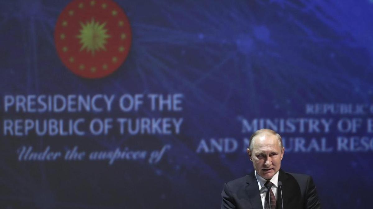 El presidente ruso, Vladimir Putin, ofrece el lunes un discurso durante la 23 edición del Congreso Mundial de la Energía en Estambul,Turquía.
