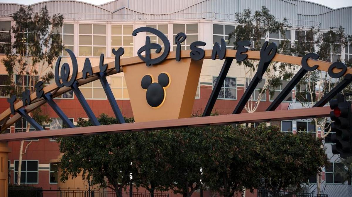Walt Disney Co. Studios en Burbank, California. La empresa informó que entre octubre y marzo pasados obtuvo un beneficio neto por acción de $3.04, 54 centavos más que en el mismo periodo del año fiscal anterior.