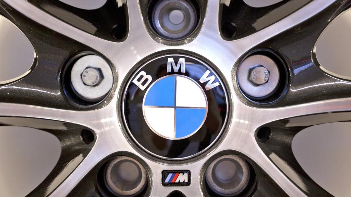 El logo del fabricante alemán BMW.
