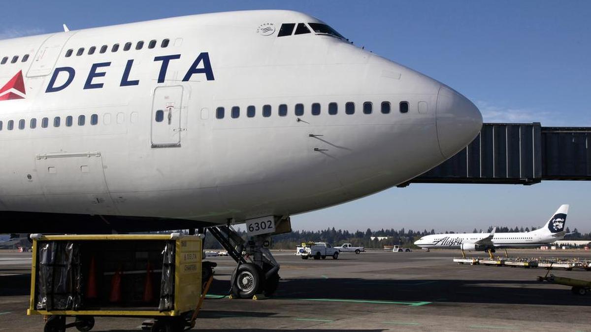 La compañía aérea estadounidense Delta Air Lines ofrecerá hasta $10,000 a los pasajeros que estén dispuestos a ceder su asiento voluntariamente en caso de sobreventa de billetes