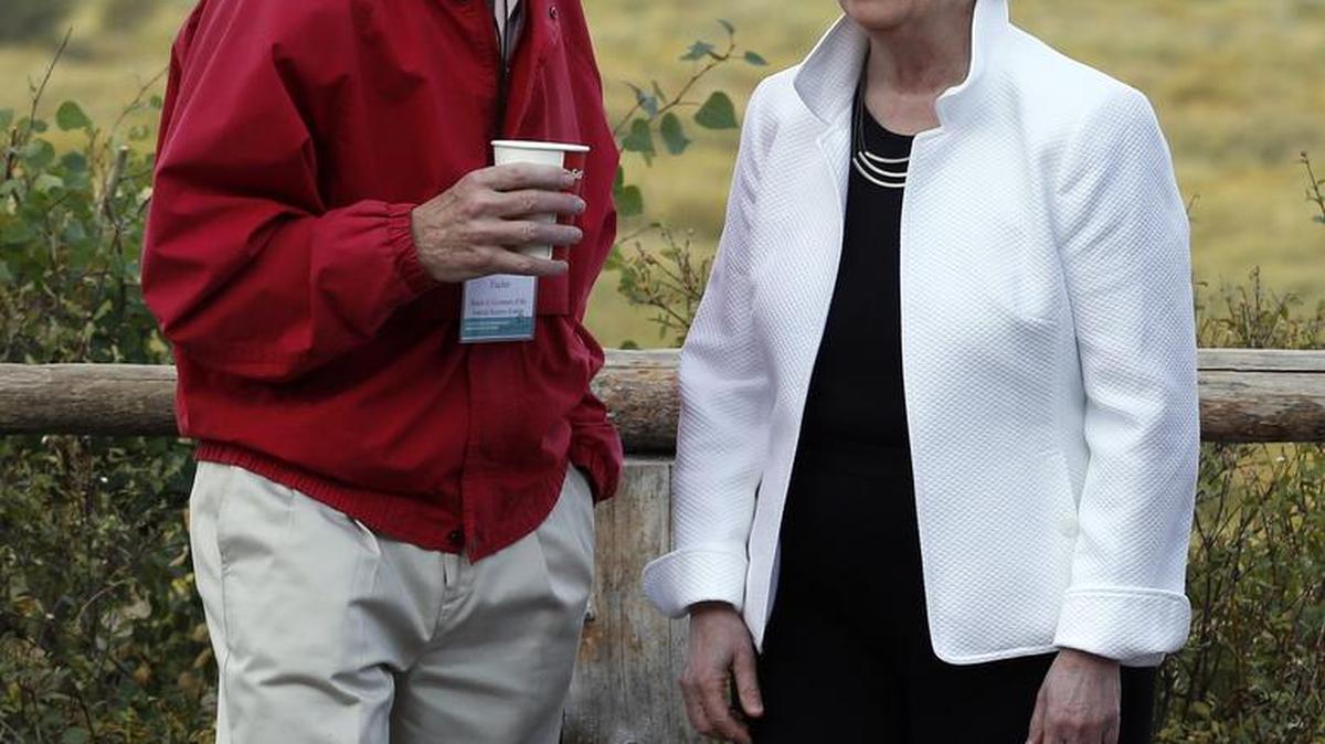 La presidenta de la Fed, Janet Yellen, junto al vicepresidente de la Junta de Gobernadores, Stanley Fischer, en Jackson Hole, Wyoming, en agosto.