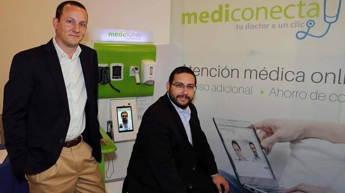 Daniel Silberman (izq.) fundador y director ejecutivo de Mediconecta, y Daniel Fridzon, director de tecnología de esa empresa, en Coral Gables.