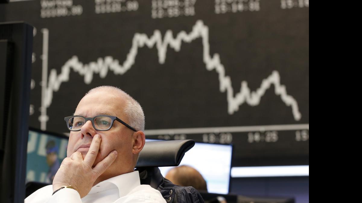 
Aquellos días en los que un ex empleador le pagaba una pensión de por vida a usted y a su cónyuge están desapareciendo. Si se avecina el momento de jubilarse, debe contemplar los constantes aumentos de precios y durante cuánto tiempo deberá pagarlos.


