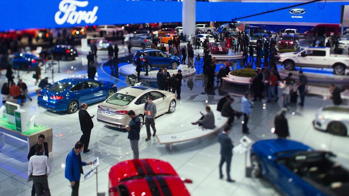 Exhibición de autos Ford en el Salón Internacional del Automóvil de Norteamerica, el 9 de enero del 2017, en Detroit.