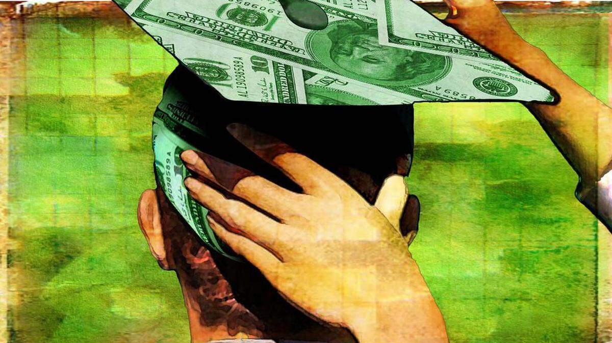 Un buen modo de comenzar “la conversación” es hacer que sus hijos investiguen los precios para varias universidades, públicas y privadas, en el estado y fuera del estado, grandes y pequeñas.