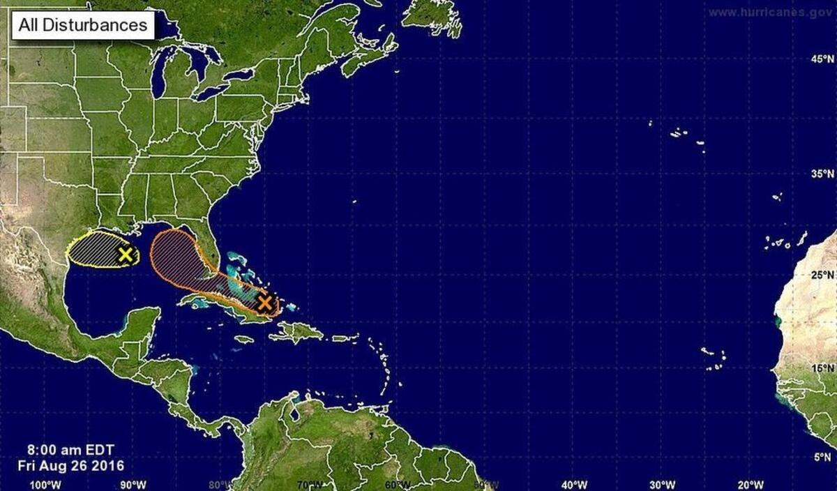 El pronóstico de la trayectoria de la onda tropical en el Caribe ahora está más al sur, posiblemente atravesando el Estrecho de la Florida para internarse en el Golfo de México.