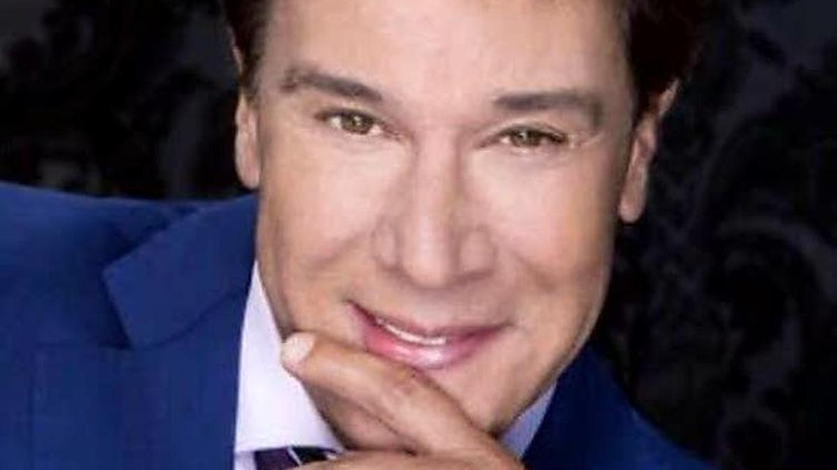 Actor mexicano Fernando Allende.