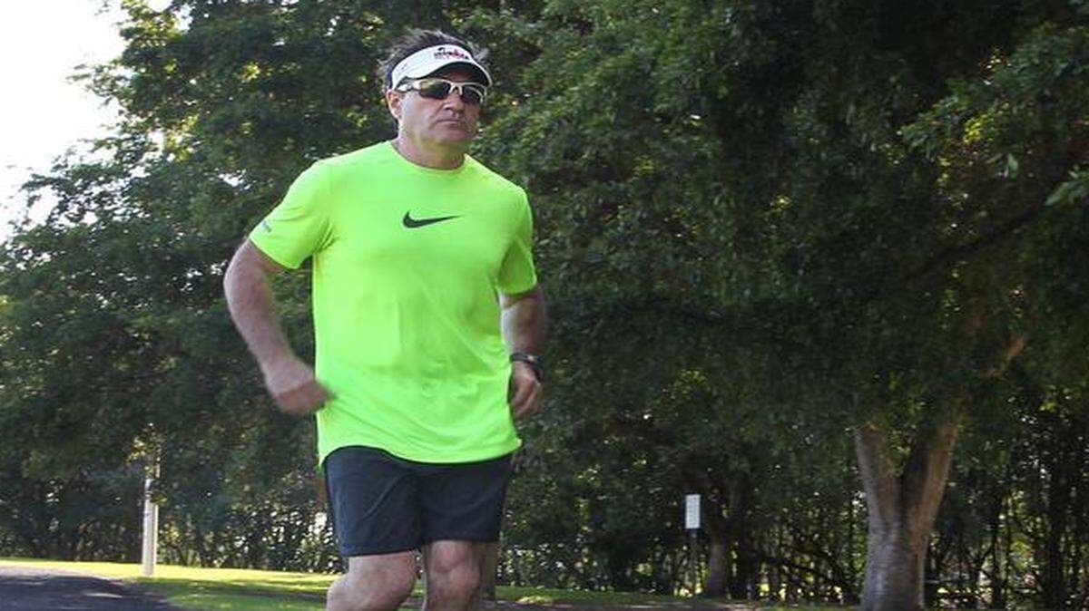 
Gabriel Goldberg entrena en el Kennedy Park para estar listo para la maratón de Miami, que arranca el domingo al amanecer en la American Airlines Arena.
