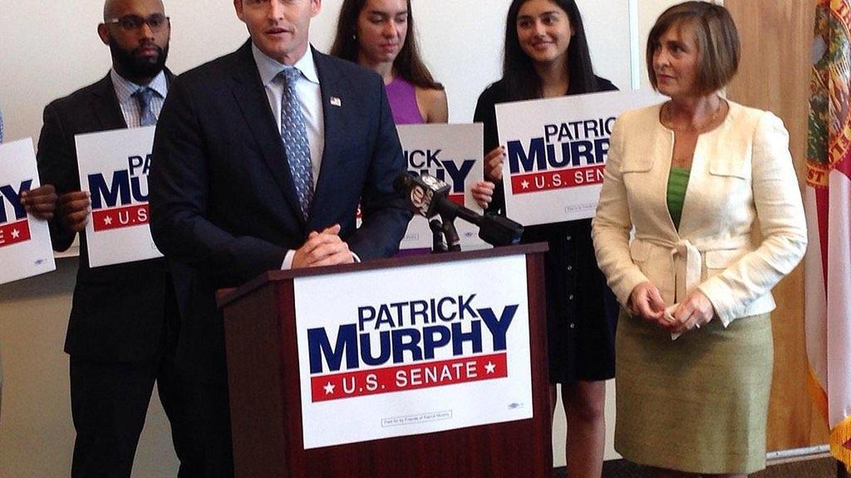 El candidato demócrata al Senado de EEUU Patrick Murphy en un evento en Ybor City, el jueves.