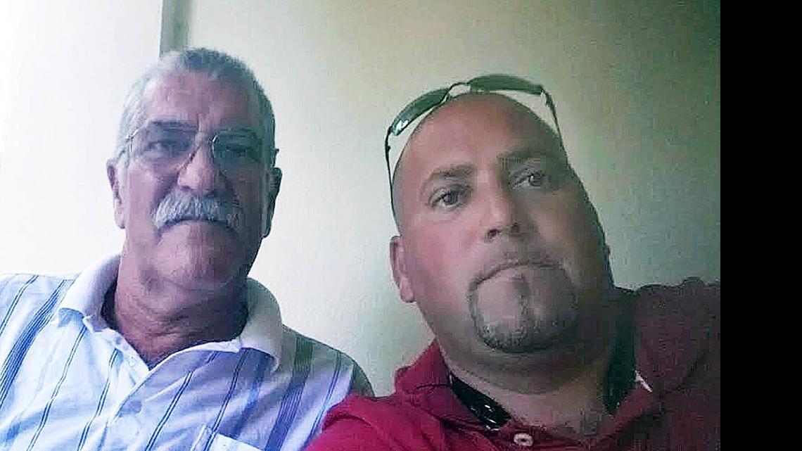 
Juan José Santovena con su hijo Hansell en un selfie sin fecha tomado en las Islas Vírgenes estadounidenses.

