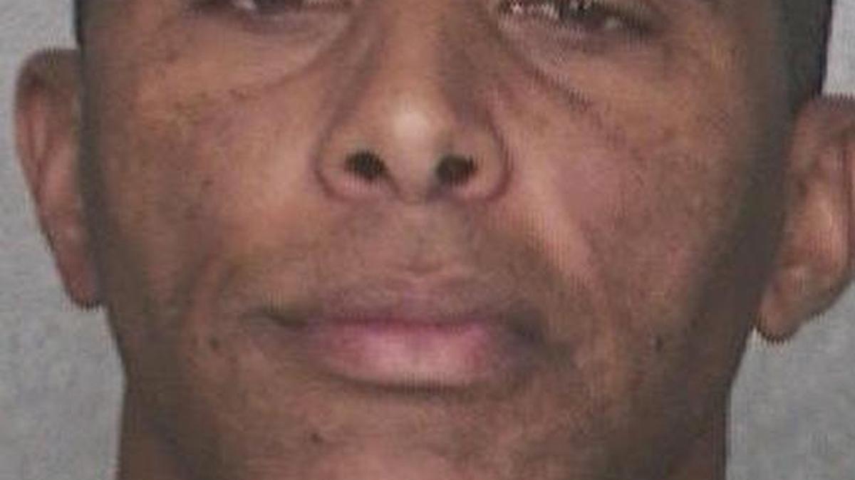 Stephen Edward Johnson, de 54 años, y ex jefe de la Policía de Miami Gardens.