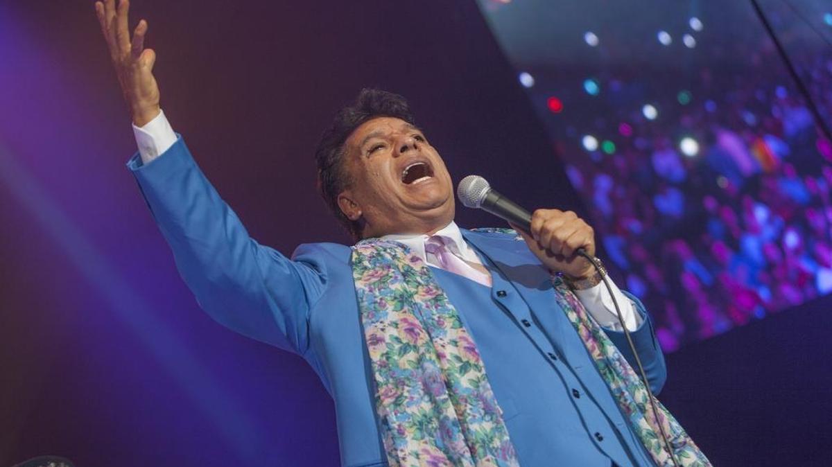 Juan Gabriel durante el concierto que ofreció en el American Airlines Arena de Miami en septiempre del 2014.