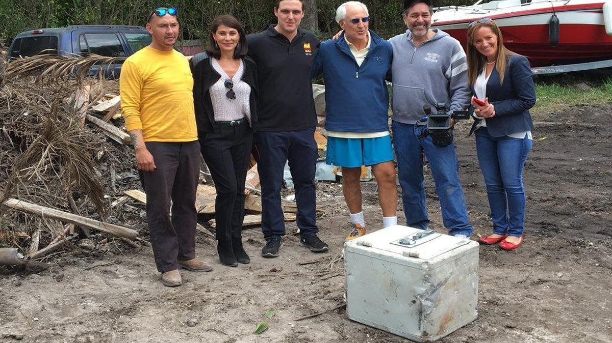 Una caja fuerte fue descubierta el lunes en una mansión de Miami Beach que perteneció al narcotraficante Pablo Escobar.