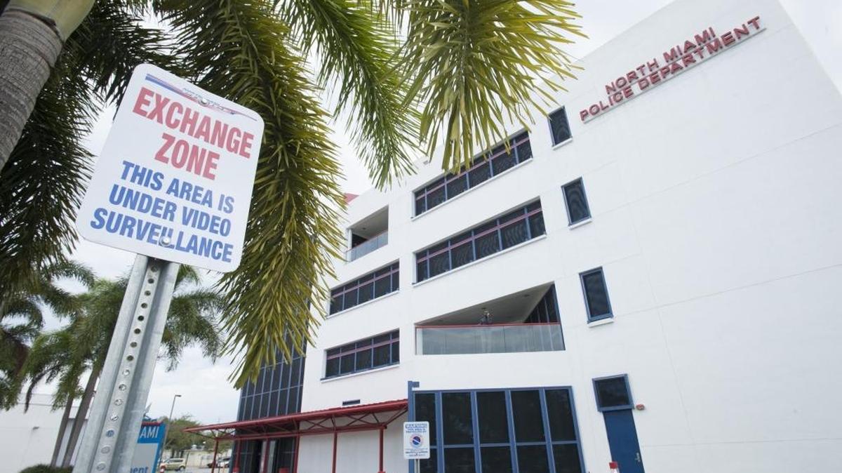 El Departamento de policía de North Miami estableció una zona para intercambio de compra venta de transacciones hechas por Internet.