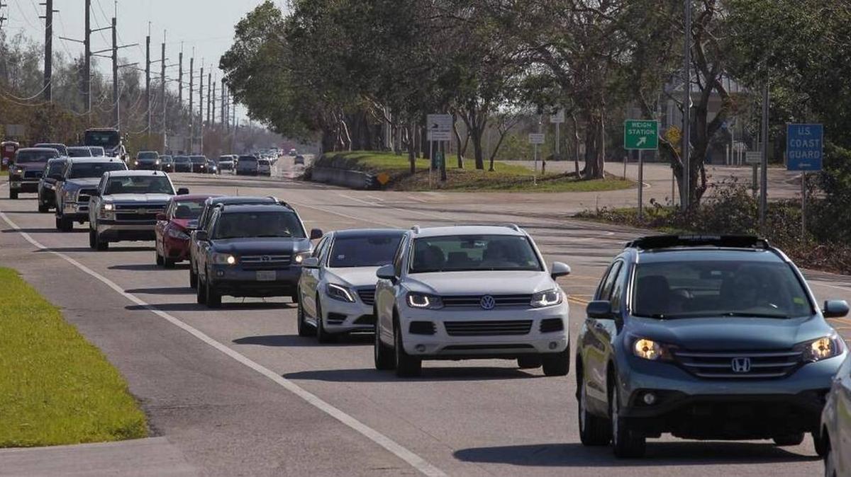 Tráfico el domingo 17 de septiembre de 2017 n la US 1 en dirección a los Cayos de la Florida, mientras los residentes regresan a sus casas luego del paso del huracán Irma.