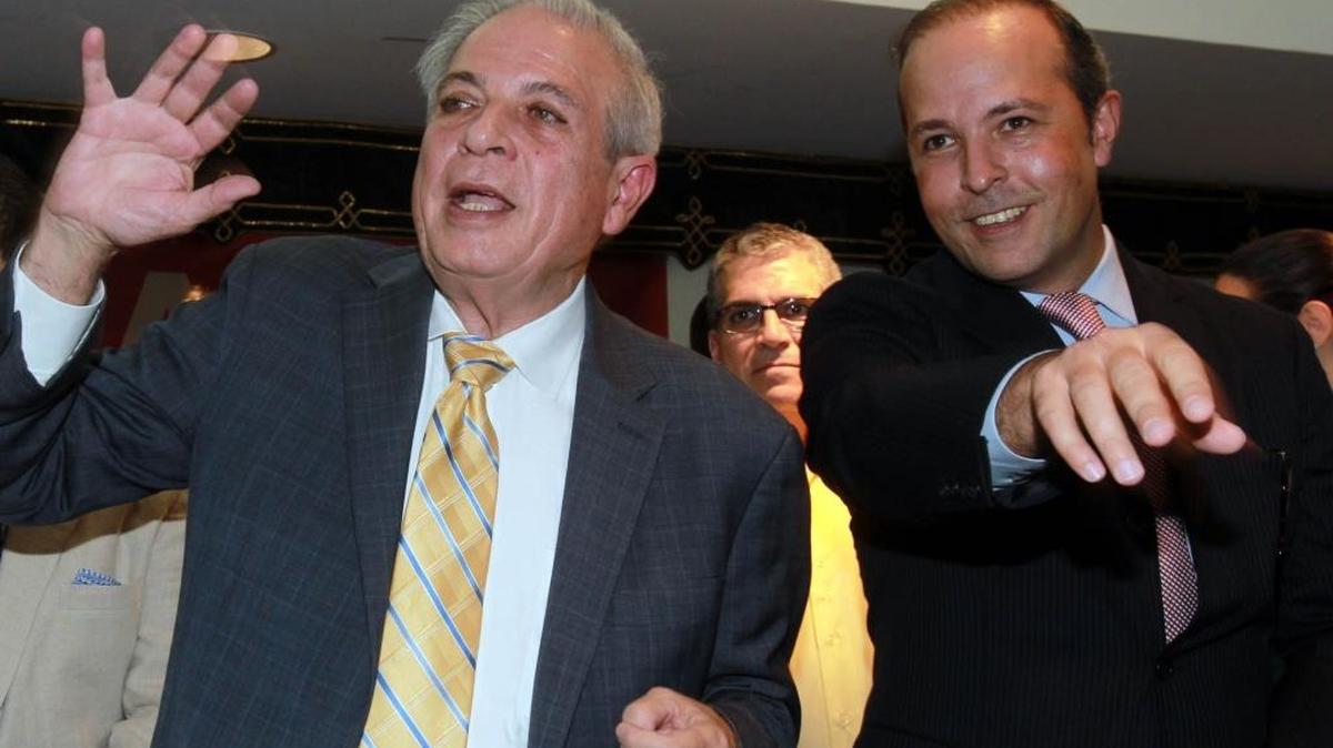 El alcalde de Miami, Tomás Regalado y su hijo “Tommy” en una foto de archivo.