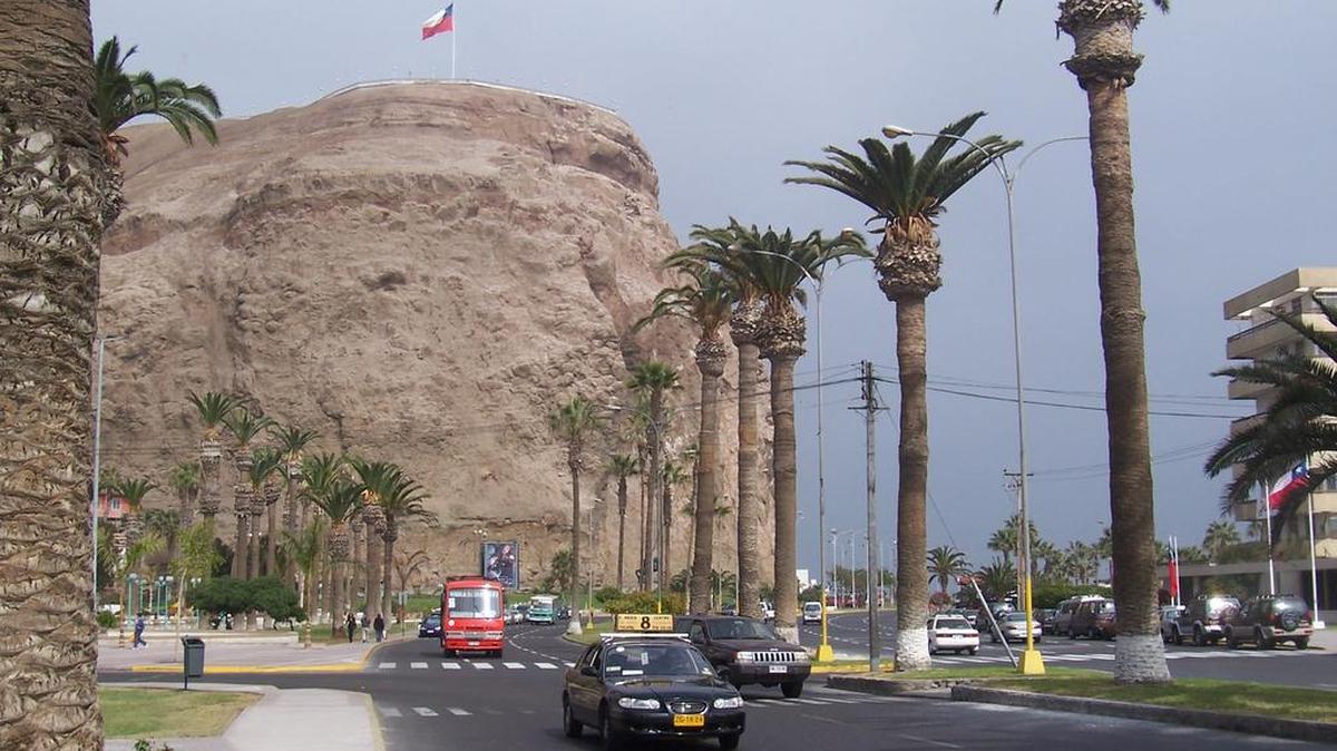 Vista del famoso Morro de Arica, la ciudad chilena donde un hombre que presuntamente secuestro a sus dos hijos, pasó un tiempo luego que se los llevó a Chile.