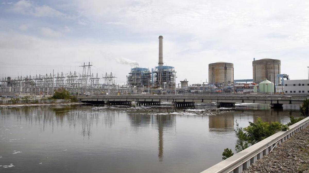 La Junta de Licencias y Seguridad Atómica concluyó esta semana que los reguladores nucleares no tuvieron en cuenta una creciente infiltración de agua salobre cuando permitieron a Florida Power & Light que aumentara las temperaturas operacionales en los canales de enfriamiento de la planta de Turkey Point, para prevenir el riesgo creciente de que se parara el reactor.