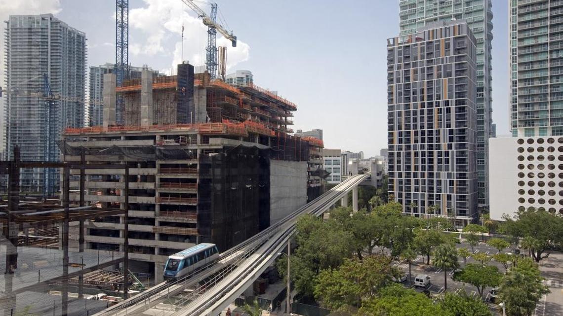 Las condiciones favorables de inversión en Florida han propiciado que más inversionistas de América Latina vean a Miami como el mejor lugar para invertir en una propiedad o inmueble.