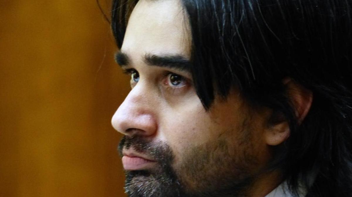 Derek Medina durante el sexto dia de testimonios el miercoles, 18 de noviembre del 2015.